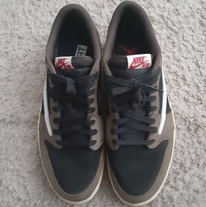 JORDAN 1 RETRO LOW OG SP TRAVIS SCOTT SNEAKERS